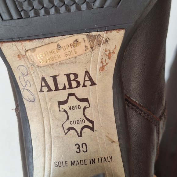 Alba leather boot with inner shearling lining from top to bottom of toe size 9 - Picture 13 of 13